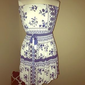 Strapless blue/white print dress